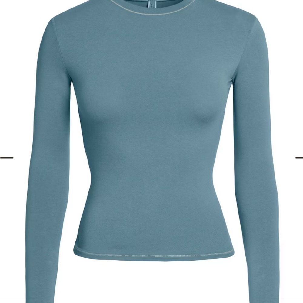 SKIMS Long Sleeve Top in Blue